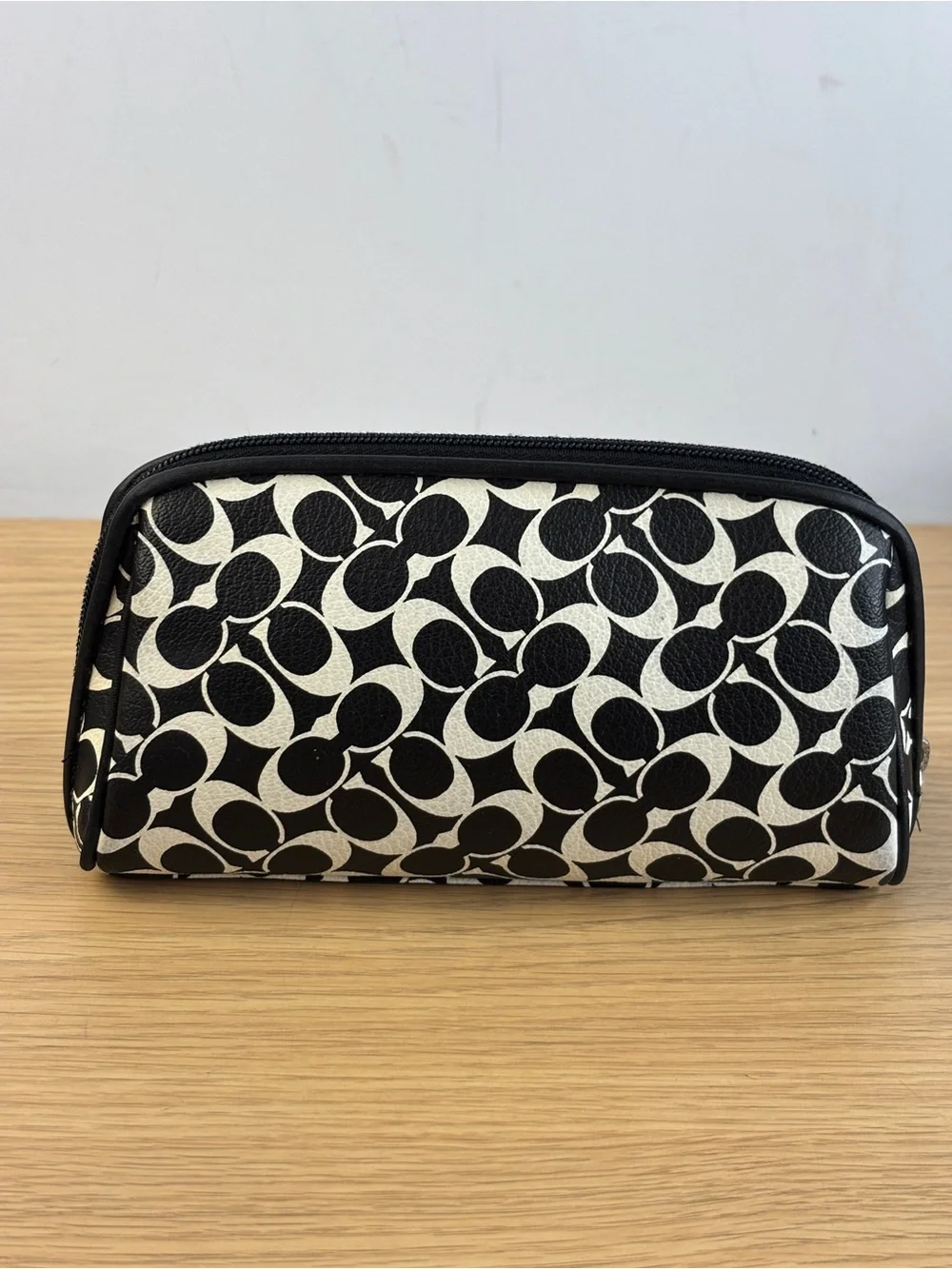 Y2K Coach Chelsea Heritage Stripe Coated Canvas Cosmetic Case Black/White